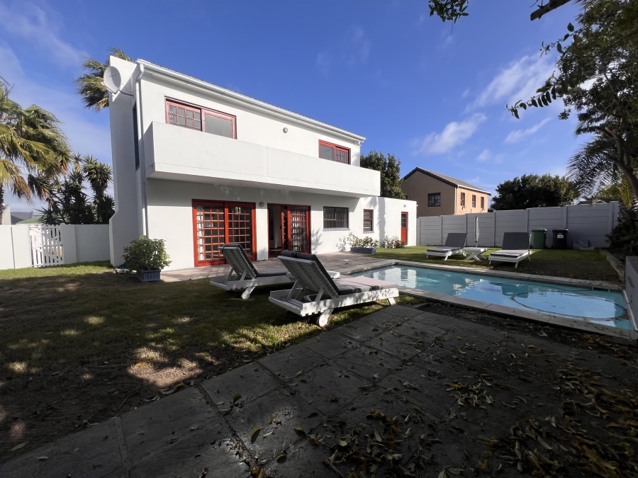 To Let 3 Bedroom Property for Rent in West Beach Western Cape